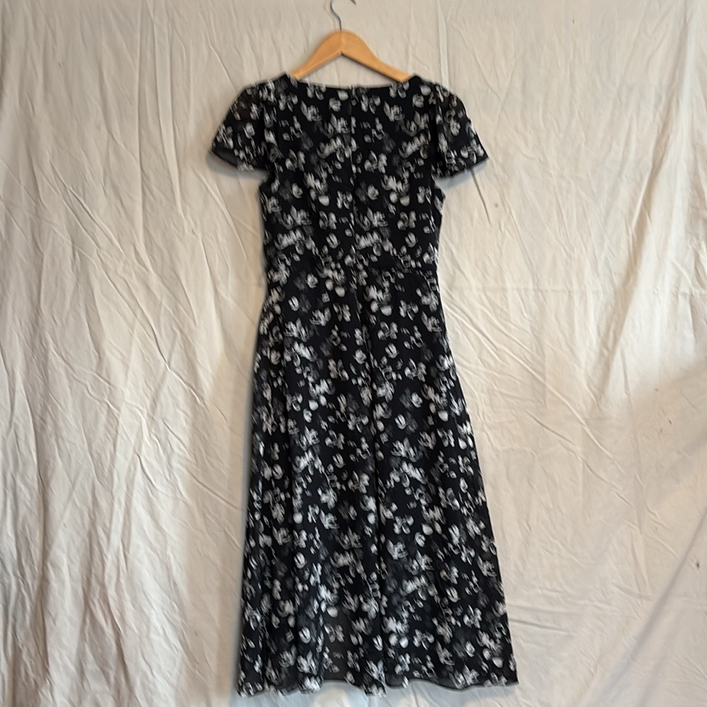 DKNY Monochrome Floral Midi Dress - Picture 4 of 4